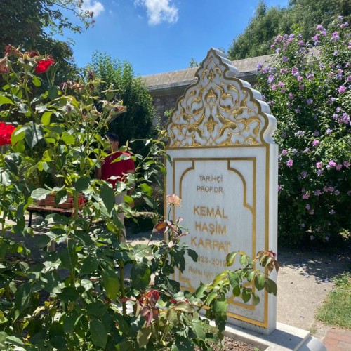 Fatih Camii Haziresi
FATİH/İSTANBUL